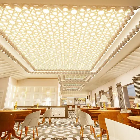 Gran Claridge - Preferred & 5* Granada