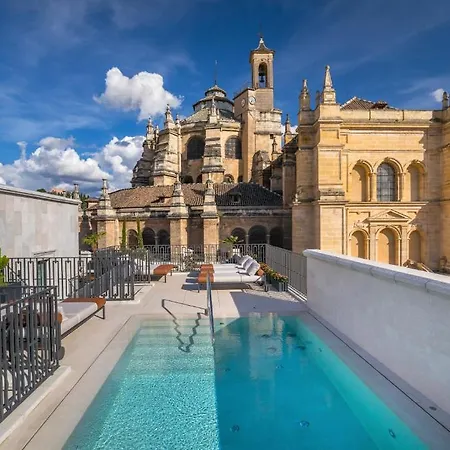 Szálloda Gran Claridge - Preferred & 5*